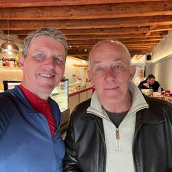 Avec Roberto qui m'a gentiment offert mon repas (en me le disant après avoir payé)