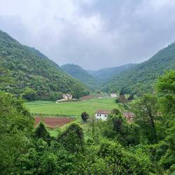 Dans le Berichi, à l'approche de chez Francesca : c'est un tout autre paysage, la montagne