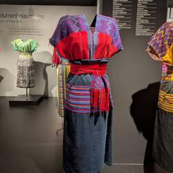 Maya-clothing museum