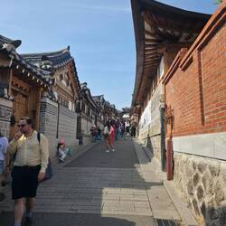 Hanbock Village. Hier leben Menschen, also ist die Besuchszeit begrenzt