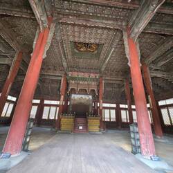 Auch hier sind nur wenige Menschen und man sieht viel