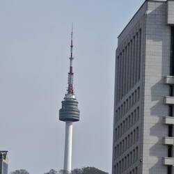 Da ist der Turm wieder