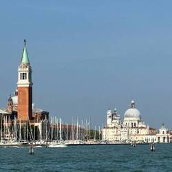 Anfahrt mit dem Schiff von Punto Sabbione