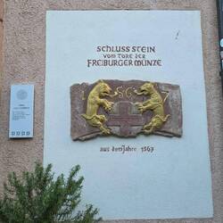 So viele richtig alte Gebäude. 👌🏼 Dies ist heute ein kleines Hotel.