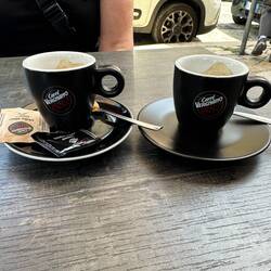 klein, schwarz, süß, genial