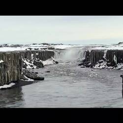Vidéo-diaporama cascades de Dettifoss et Selfoss, avec l'art dessiné par la nature