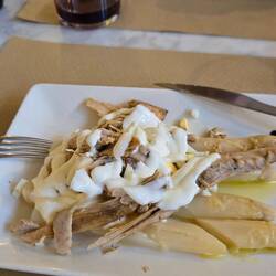 I had white asparagus with tuna and eggs and mayo.