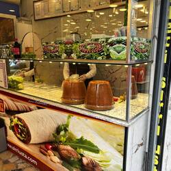 Çig köfte : wrap avec mélange au boulgour