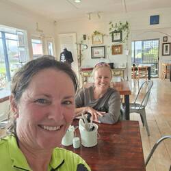 Lunch at Bugger Cafe, Pipiroa