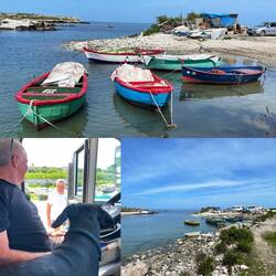 ..wir möchten wieder frei Stehen u. werden von diesem Fischer sehr herzlich empfangen 🌊👍🏻😉