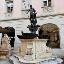 der Neptunbrunnen am Obstplatz