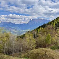 Wanderung zu den Erdpyramieden