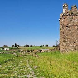 Torre medievale sulla Prenestina