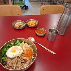 Erstes Bibimbap