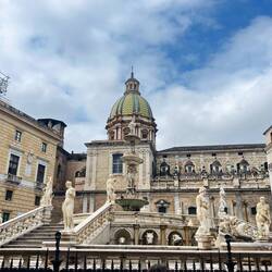 Fontana Pretoria - sehr viele Nackedeis. Da haben empörte Nonnen schon mal zum Hammer gegriffen...