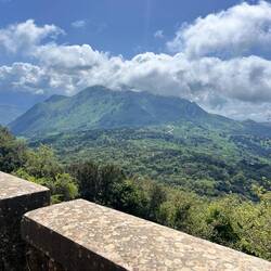... und die Madonie-Berge zur anderen Seite