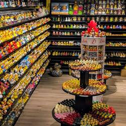 Ein Geschäft, in dem es nur Badeenten gibt.🤣