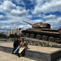 Es tut mir leid, dass wir lächeln.🙈 Der Hintergrund ist unbeschreiblich.