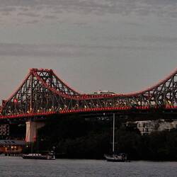 Brücke mal rot (Freitag)