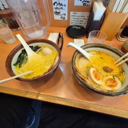 Die ersten Ramen in Japan. Großartig, einfach nur großartig.