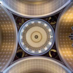 Die Decke der Kirche