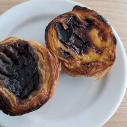 Ich gebe den Pastel de Natas eine zweite Chance. Diesmal: Nicht so süß, lecker!