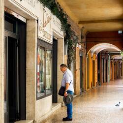 Gelateria #5 ... La Sorbetteria Castiglione — Bologna, Italy.
