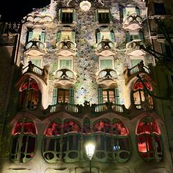 Casa Batllo at night