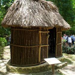 Alte Maya-Hütte (Nachbau)