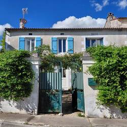 The front of our French maison in Beauvais-sur-Matha