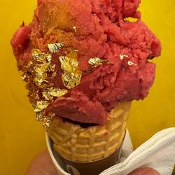 I've never had a gold leaf icecream. Safe flavour. Others inc: Roasted Suckling Pig and Camembert 🤢