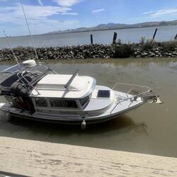 Sea Spray entering the Duck Club channel