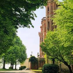 Schloss in Novello - versteckt und nicht zugänglich!