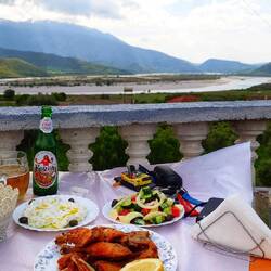 Könnte mir gerade keinen schöneren Ort für ein fried chicken Menü vorstellen ☺️