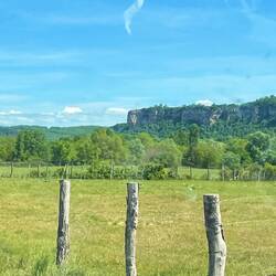 In der Mitte oben auf dem Berg haben wir auf der Hintour übernachtet