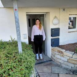 Yasmin spielt heut Chaffeur zum Flughafen