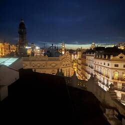 Blick auf das Rathaus von der Hotel Dachterasse