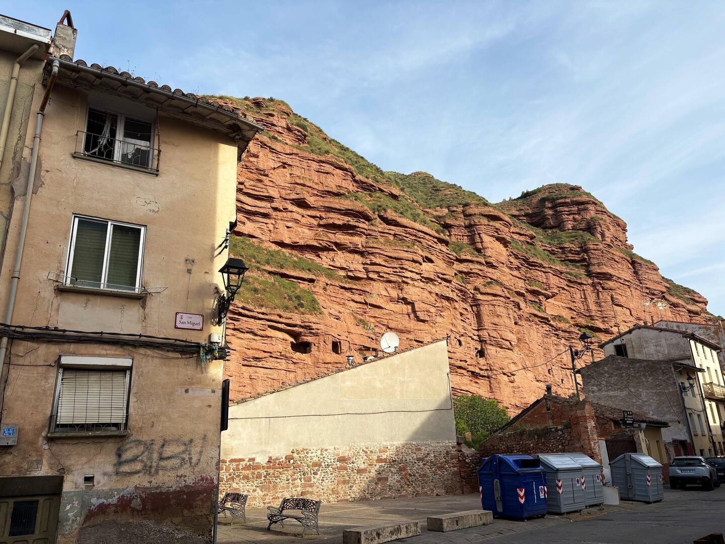 The red cliffs above Nájera