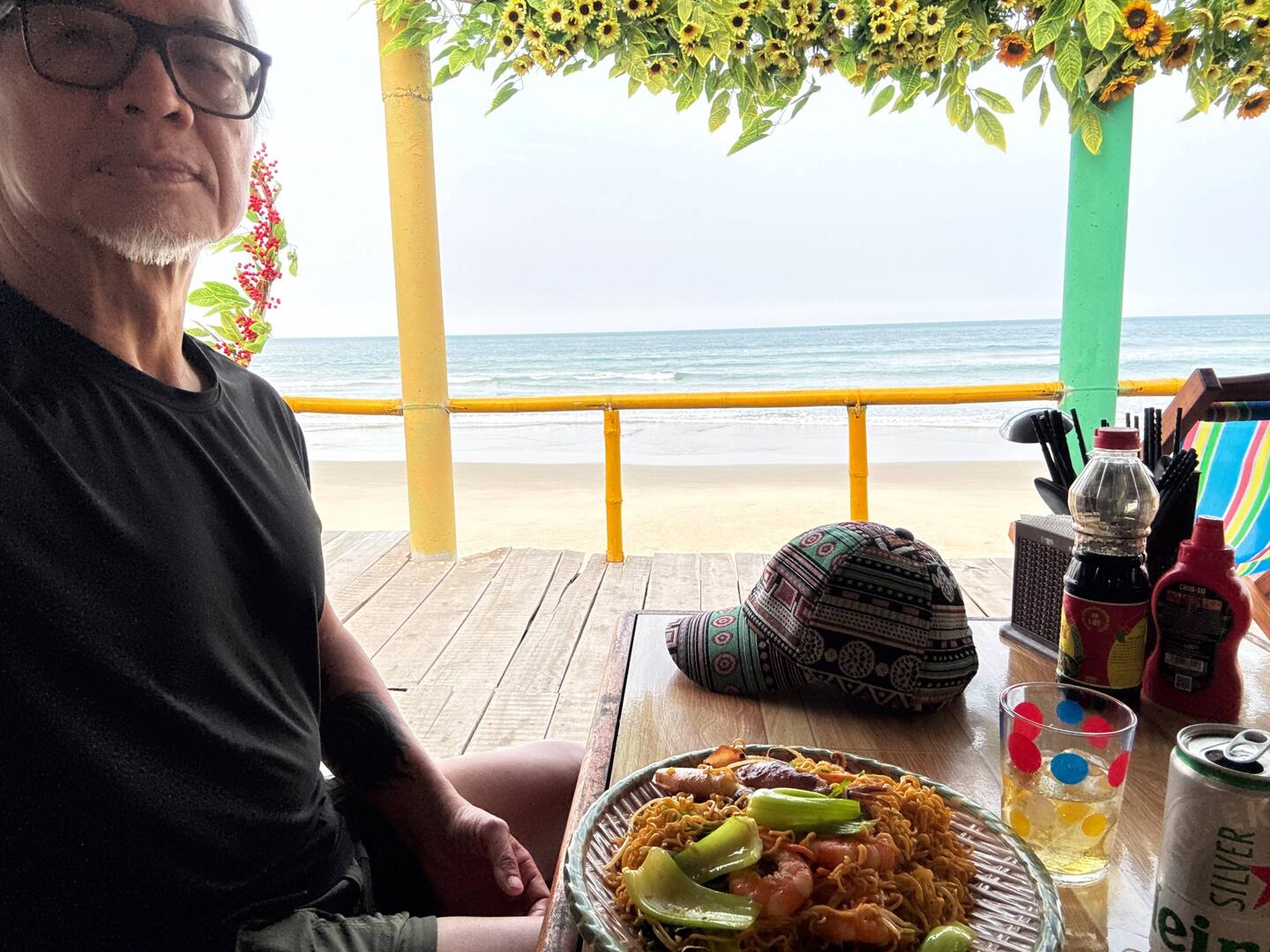 Mì xào hải sản