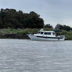 Dora Jean departing Wheeler Island Duck Club