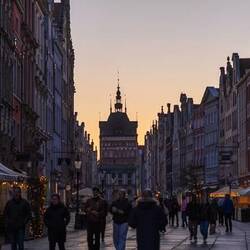 Blick vom Rathausplatz aus Richtung Westen.