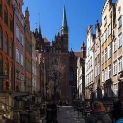 Noch einmal Frauengasse: hier gibt es die teuersten Bernstein-Shops