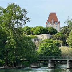 Das Schloss von Bourg, in dem der Grand Manier hergestellt wird