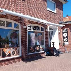 Kurzer Friserbesuch von Hansi bei Haargenau💇‍♂️