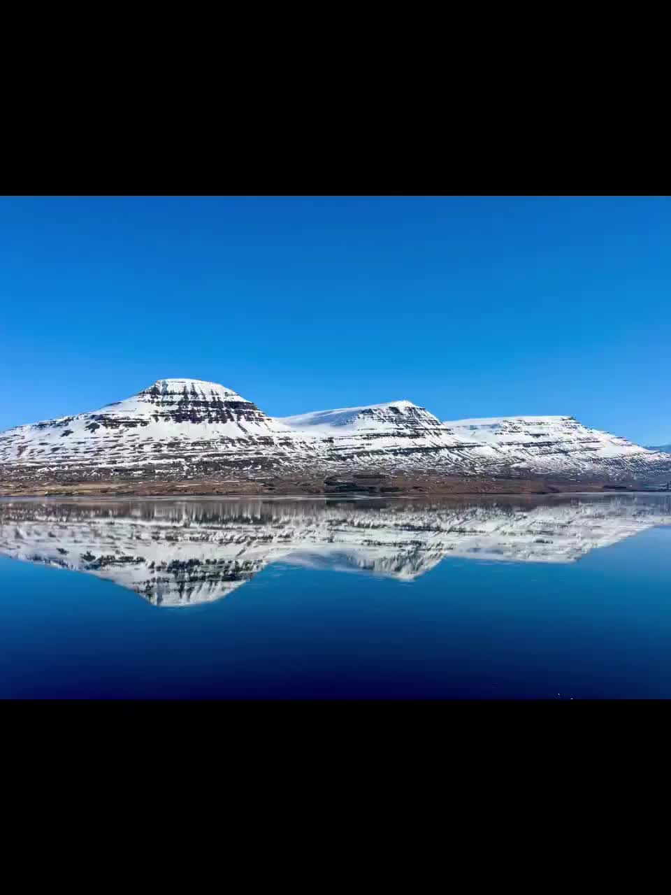 Vidéo-diaporama départ du fjord et montée jusqu'à la crête