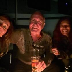 ..wir machen es uns lustig 🥳