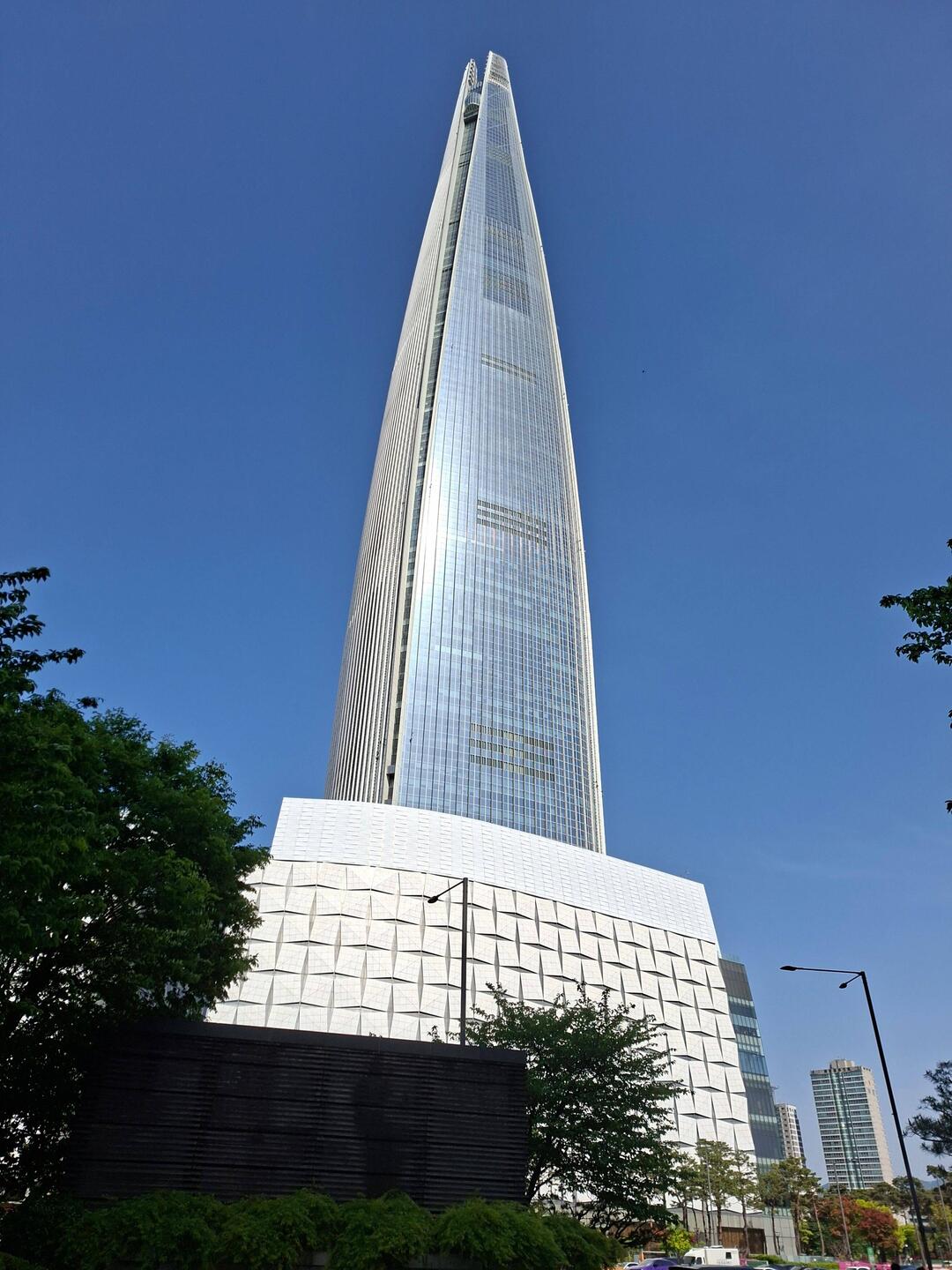 Lotte Tower