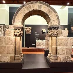 Romanesque Arch, early 12th century, León