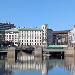 Es gibt aber auch einige altehrwürdige Gebäude