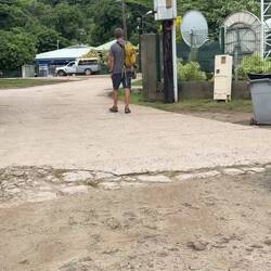 wo mag wohl das Postamt sein?